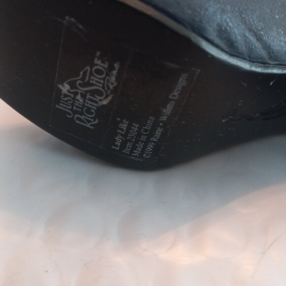 Just The Right Shoe By Raine Lady Like Mini Figurine 25044 - Picture 10 of 10